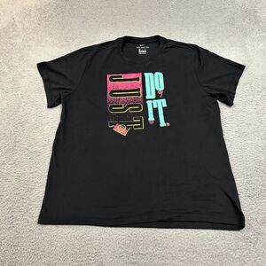 Nike Shirt Mens Extra Large Black Short Sleeve Crew Neck Graphic Dri‎ Fit Adult